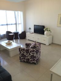 Снять трехкомнатную квартиру в Тель-Авиве, Израиль недорого цена 1 576€ ID: 15584 4
