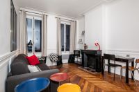 Снять двухкомнатную квартиру в Париже, Франция 45м2 недорого цена 868€ ID: 31132 1