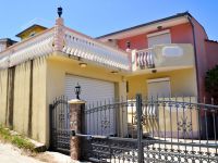 Купить дом в Добра Воде, Черногория 167м2, участок 215м2 цена 135 000€ у моря ID: 72233 1