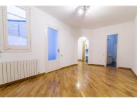 Купить трехкомнатную квартиру в Барселоне, Испания 66м2 цена 320 000€ элитная недвижимость ID: 74895 3