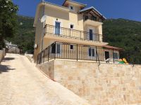 Купить дом в Герцег-Нови, Черногория 200м2, участок 1 000м2 цена 370 000€ у моря элитная недвижимость ID: 80418 1