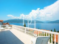 Купить виллу в Крашичи, Черногория 260м2, участок 500м2 цена 300 000€ у моря элитная недвижимость ID: 101589 1