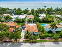 Купить таунхаус в Майами Бич, США 450м2 цена 2 440 000$ у моря элитная недвижимость ID: 108919 2