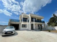 Купить виллу в Баре, Черногория 232м2, участок 300м2 цена 315 000€ элитная недвижимость ID: 117172 1