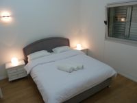 Rent three-room apartment in Tel Aviv, Israel 75m2 low cost price 2 207€ ID: 14747 2