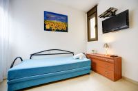 Rent three-room apartment in Tel Aviv, Israel 60m2 low cost price 1 324€ ID: 15068 5