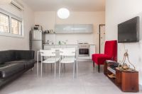 Rent three-room apartment in Tel Aviv, Israel 65m2 low cost price 1 135€ ID: 15166 3