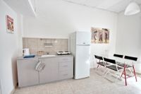 Rent two-room apartment in Tel Aviv, Israel 50m2 low cost price 1 198€ ID: 15241 5
