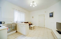 Rent three-room apartment in Tel Aviv, Israel 55m2 low cost price 1 387€ ID: 15446 4