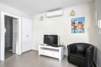 Rent two-room apartment in Tel Aviv, Israel low cost price 1 135€ ID: 15553 3