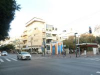 Rent three-room apartment in Tel Aviv, Israel 70m2 low cost price 1 891€ ID: 15579 2