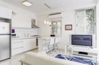 Rent three-room apartment in Tel Aviv, Israel low cost price 1 576€ ID: 15618 4