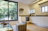 Rent three-room apartment in Tel Aviv, Israel low cost price 2 018€ ID: 15640 2
