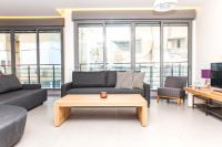 Rent three-room apartment in Tel Aviv, Israel price on request ID: 15657 1
