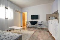 Rent two-room apartment in Tel Aviv, Israel 35m2 low cost price 1 261€ ID: 15668 4