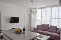 Снять трехкомнатную квартиру в Бат-Яме, Израиль 65м2 недорого цена 1 261€ ID: 15729 2