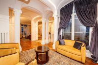 Rent three-room apartment in Paris, France 135m2 low cost price 3 605€ ID: 30824 3