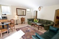 Rent three-room apartment in Paris, France 63m2 low cost price 1 659€ ID: 30829 2