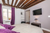 Rent two-room apartment in Paris, France 33m2 low cost price 469€ ID: 30843 3