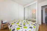 Rent three-room apartment in Paris, France 60m2 low cost price 658€ ID: 30856 3