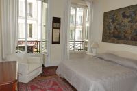 Rent three-room apartment in Paris, France 130m2 low cost price 2 877€ ID: 30858 4