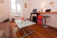 Rent two-room apartment in Paris, France 35m2 low cost price 1 029€ ID: 30878 3