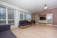Rent three-room apartment in Paris, France 71m2 low cost price 658€ ID: 31112 3