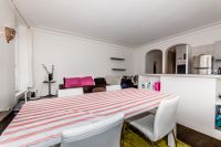 Rent three-room apartment in Paris, France 90m2 low cost price 910€ ID: 31126 4