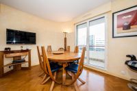 Rent three-room apartment in Paris, France 70m2 low cost price 1 008€ ID: 31137 4
