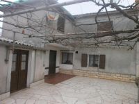 House in pool (Croatia) - 120 m2, ID:48989