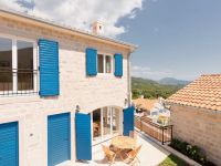Buy villa in Herceg Novi, Montenegro price 385 000€ elite real estate ID: 70541 3