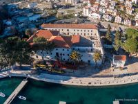 Buy hotel in Herceg Novi, Montenegro 342m2 price 750 000€ near the sea commercial property ID: 85229 1