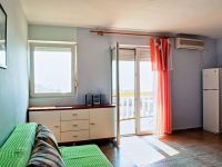Three bedroom apartment in Petrovac (Montenegro) - 59 m2, ID:90168