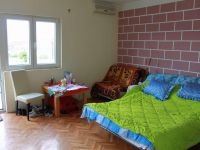 Buy home in Tivat, Montenegro 165m2, plot 4m2 price 180 000€ ID: 90291 5