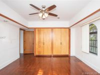 Купить дом в Майами Бич, США 314м2 цена 950 000€ у моря элитная недвижимость ID: 91890 8