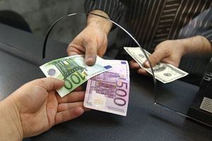 Как происходит перечисление денег за границу?