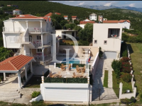 Купить виллу в Кримовице, Черногория 400м2, участок 1 752м2 цена 480 000€ элитная недвижимость ID: 106430 3