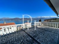 Купить коттедж в Крашичи, Черногория 210м2 цена 428 000€ у моря элитная недвижимость ID: 106759 1