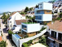 Купить виллу виллу Крашичи Черногория цена 750000 € у моря элитная недвижимость 2