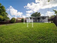Buy cottage in Miami Beach, USA 1 484m2 price 874 900€ near the sea elite real estate ID: 108712 5