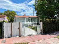Buy cottage in Miami Beach, USA 592m2 price 899 000€ elite real estate ID: 108710 8