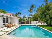 Купить таунхаус в Майами Бич, США 450м2 цена 2 440 000$ у моря элитная недвижимость ID: 108919 1