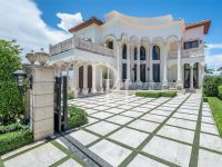 Buy villa in Sunny Isles, USA 1 500m2 price 11 500 000$ near the sea elite real estate ID: 110289 2