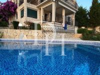 Buy villa in Ratac, Montenegro 332m2, plot 568m2 price 630 000€ near the sea elite real estate ID: 113412 3