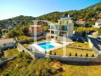 Купить виллу в Баре, Черногория 600м2, участок 922м2 цена 550 000€ у моря элитная недвижимость ID: 114895 2