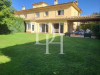 Villa in Madrid (Spain) - 450 m2, ID:116139