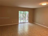 Buy hotel in Miami Beach, USA price 8 330 000$ commercial property ID: 127654 5