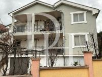 Купить коттедж в Добра Воде, Черногория 200м2, участок 300м2 цена 185 000€ у моря ID: 130521 2