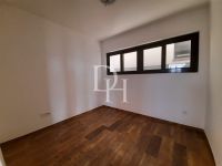 Купить виллу в Добра Воде, Черногория 404м2, участок 300м2 цена 1 190 000€ у моря элитная недвижимость ID: 131029 7